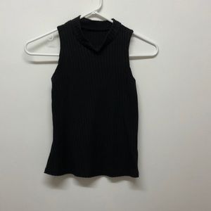 Ribbed mock neck no sleeve shirt